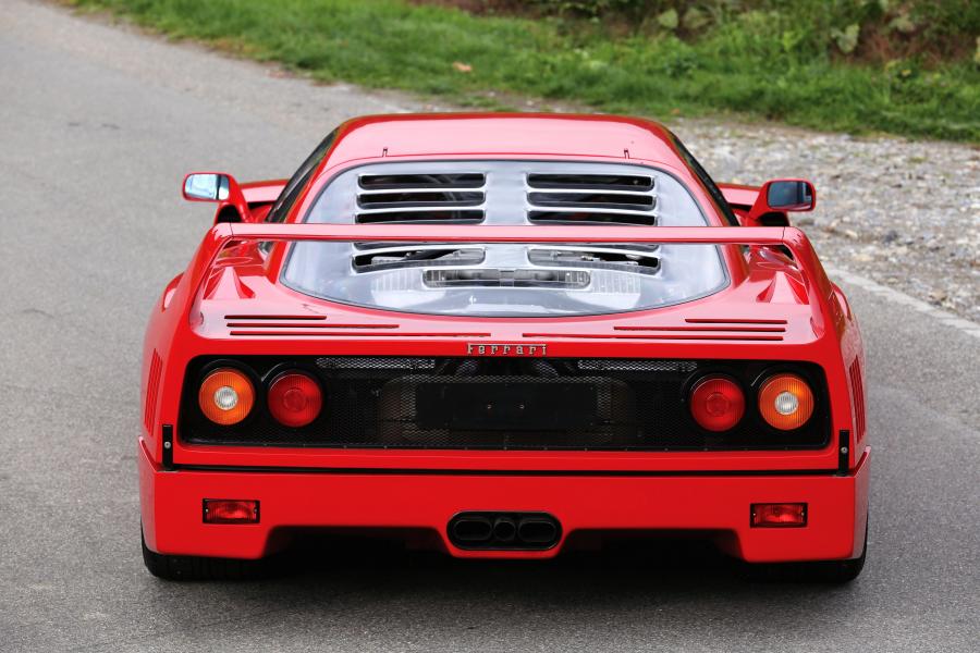  Ferrari F40 1987 года  (фото 17 из 127)